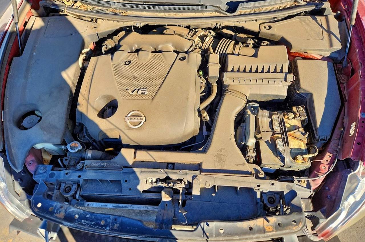 2010 NISSAN MAXIMA S photo 11