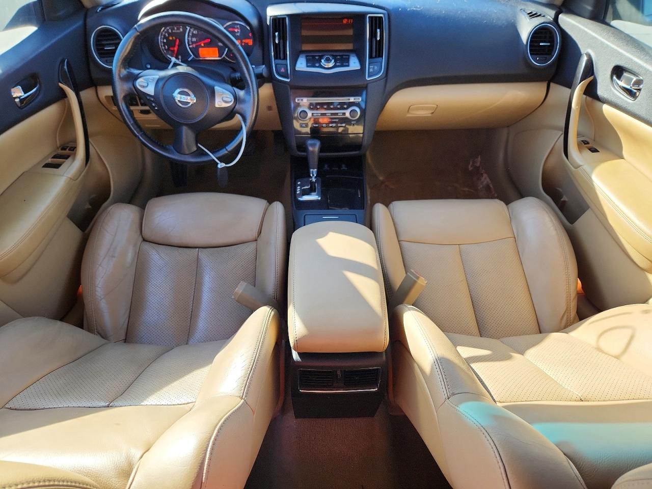 2010 NISSAN MAXIMA S photo 8