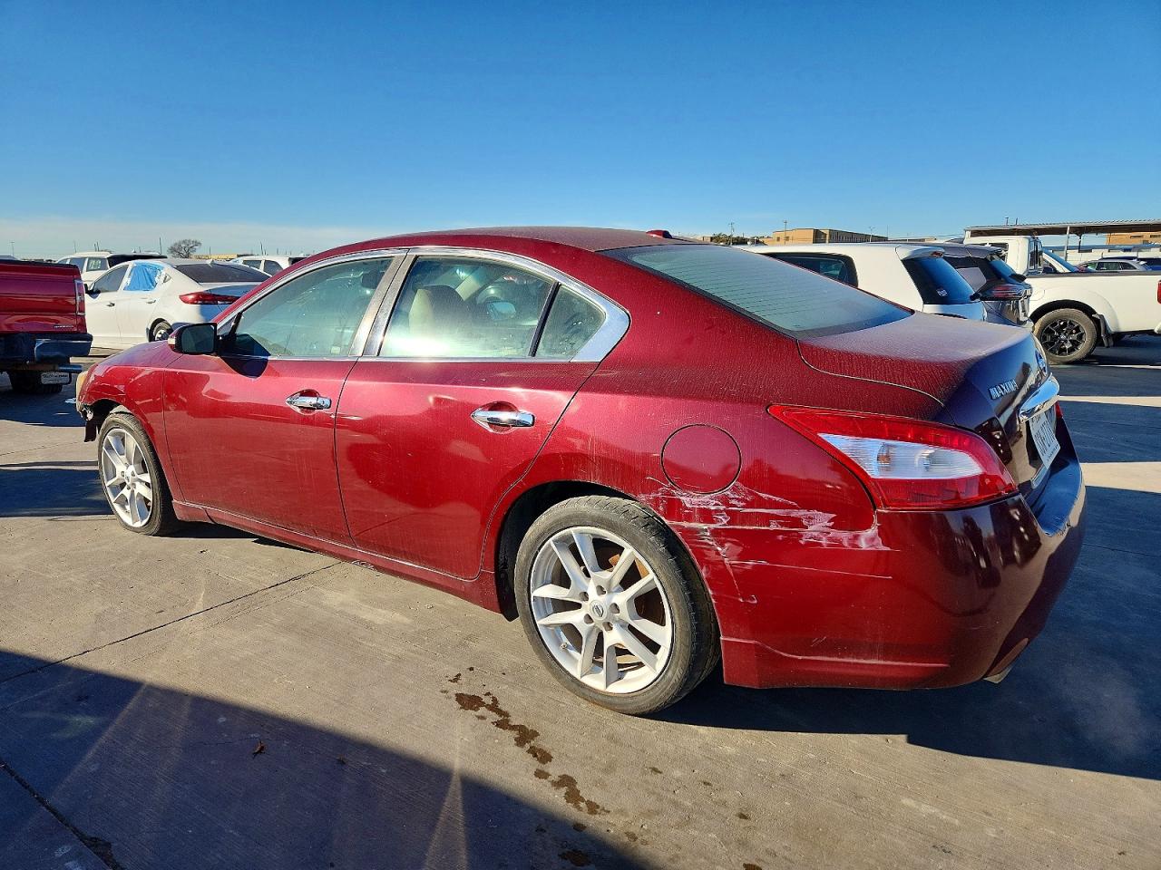 2010 NISSAN MAXIMA S photo 2
