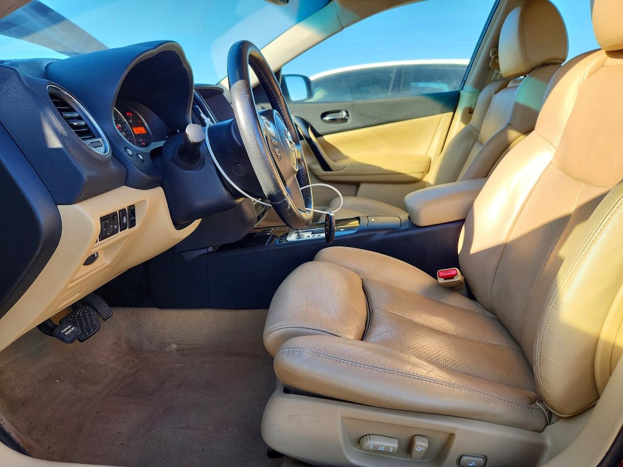2010 NISSAN MAXIMA S photo 7
