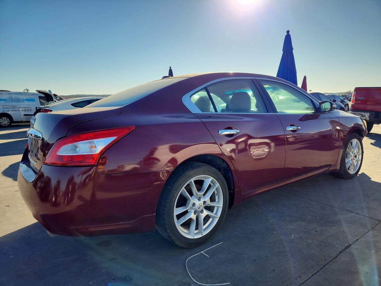 2010 NISSAN MAXIMA S photo 3