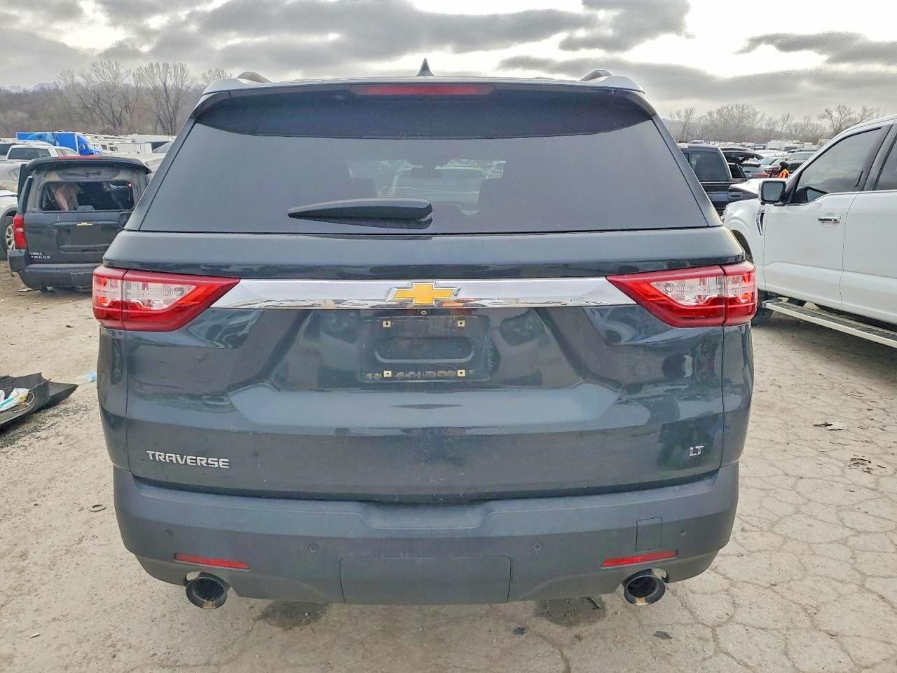 2020 CHEVROLET TRAVERSE LT photo 6