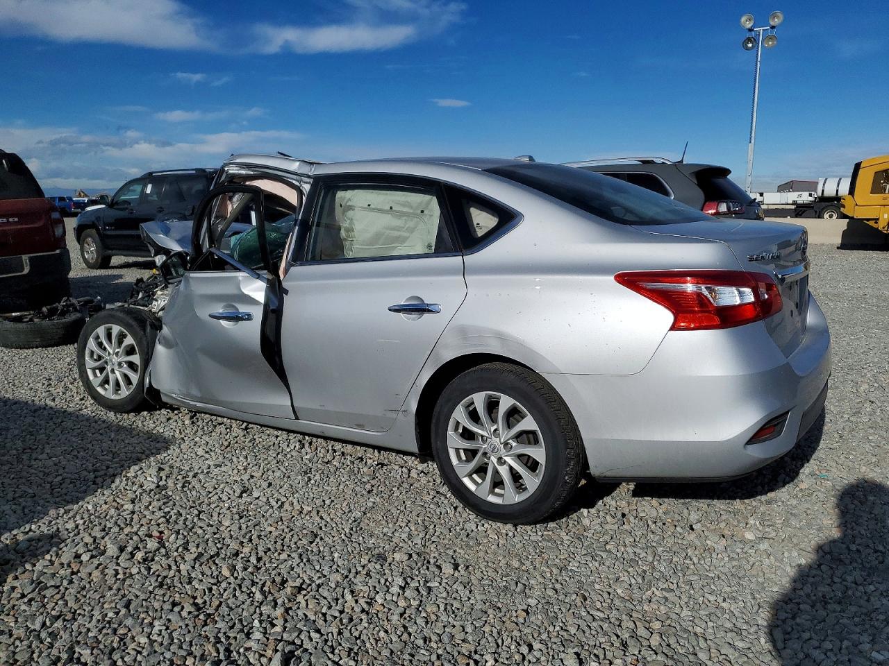 2019 NISSAN SENTRA S photo 2