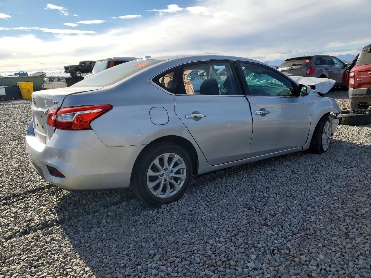 2019 NISSAN SENTRA S photo 3