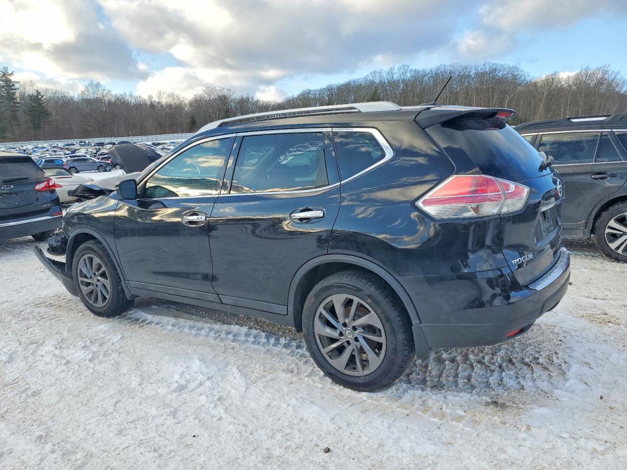 2016 NISSAN ROGUE SL photo 2