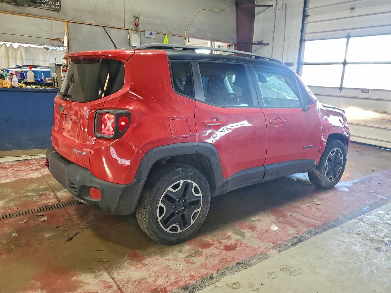 2015 JEEP RENEGADE TRAILHAWK photo 3