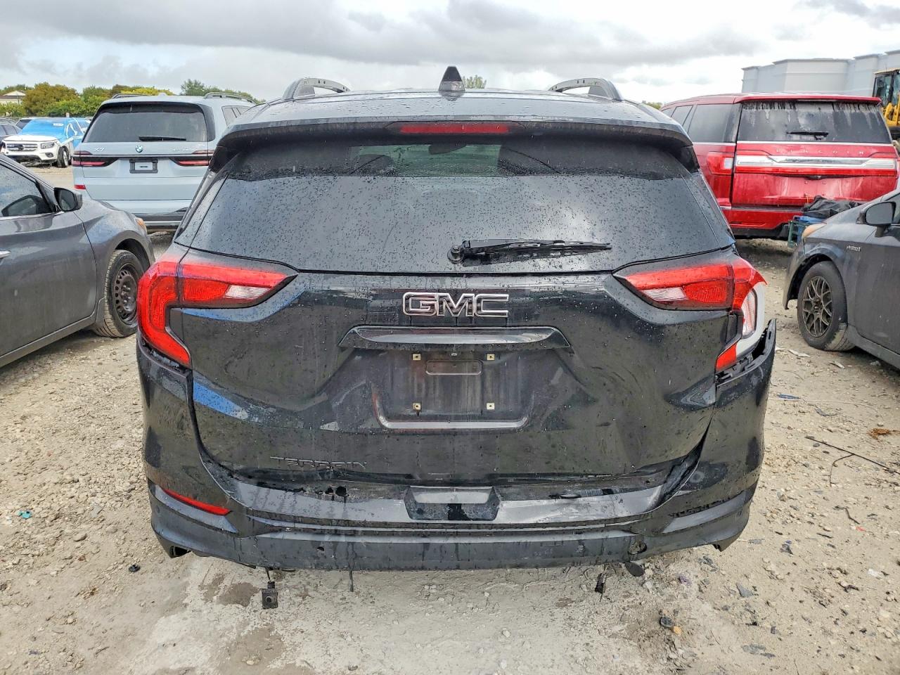 2019 GMC TERRAIN SLT photo 6