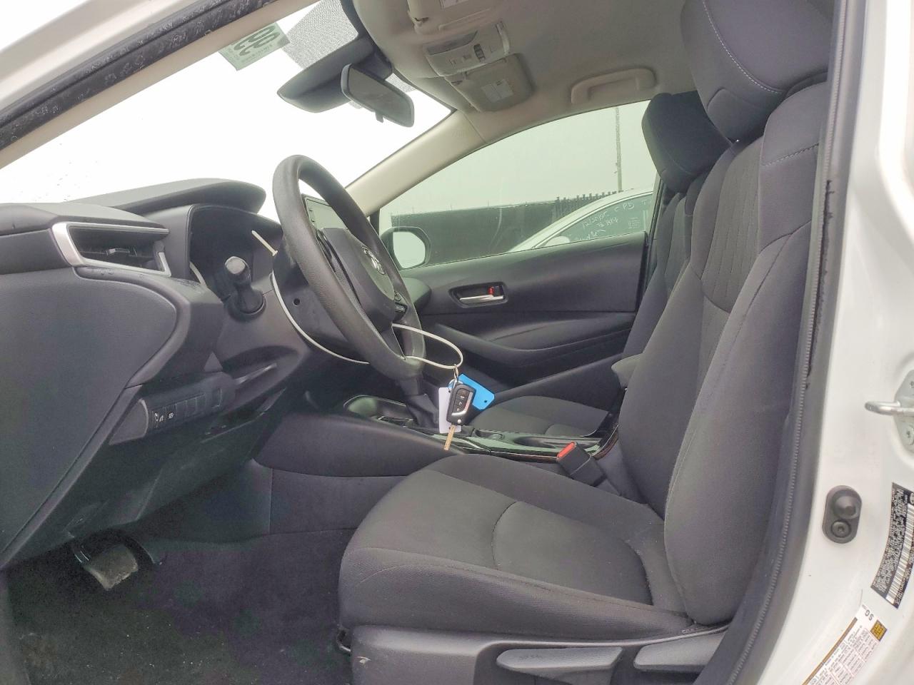 2021 TOYOTA COROLLA LE photo 7