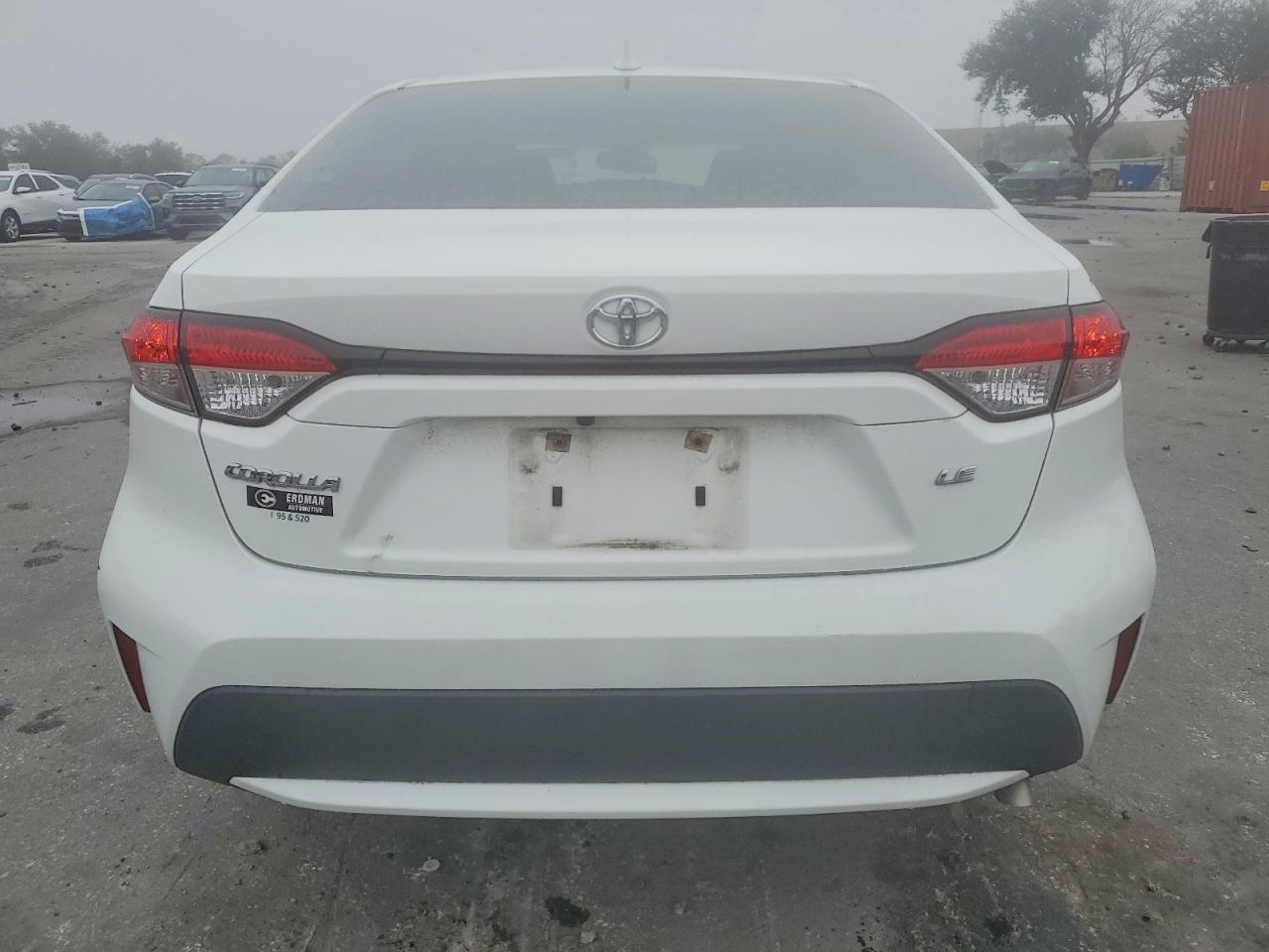 2021 TOYOTA COROLLA LE photo 6