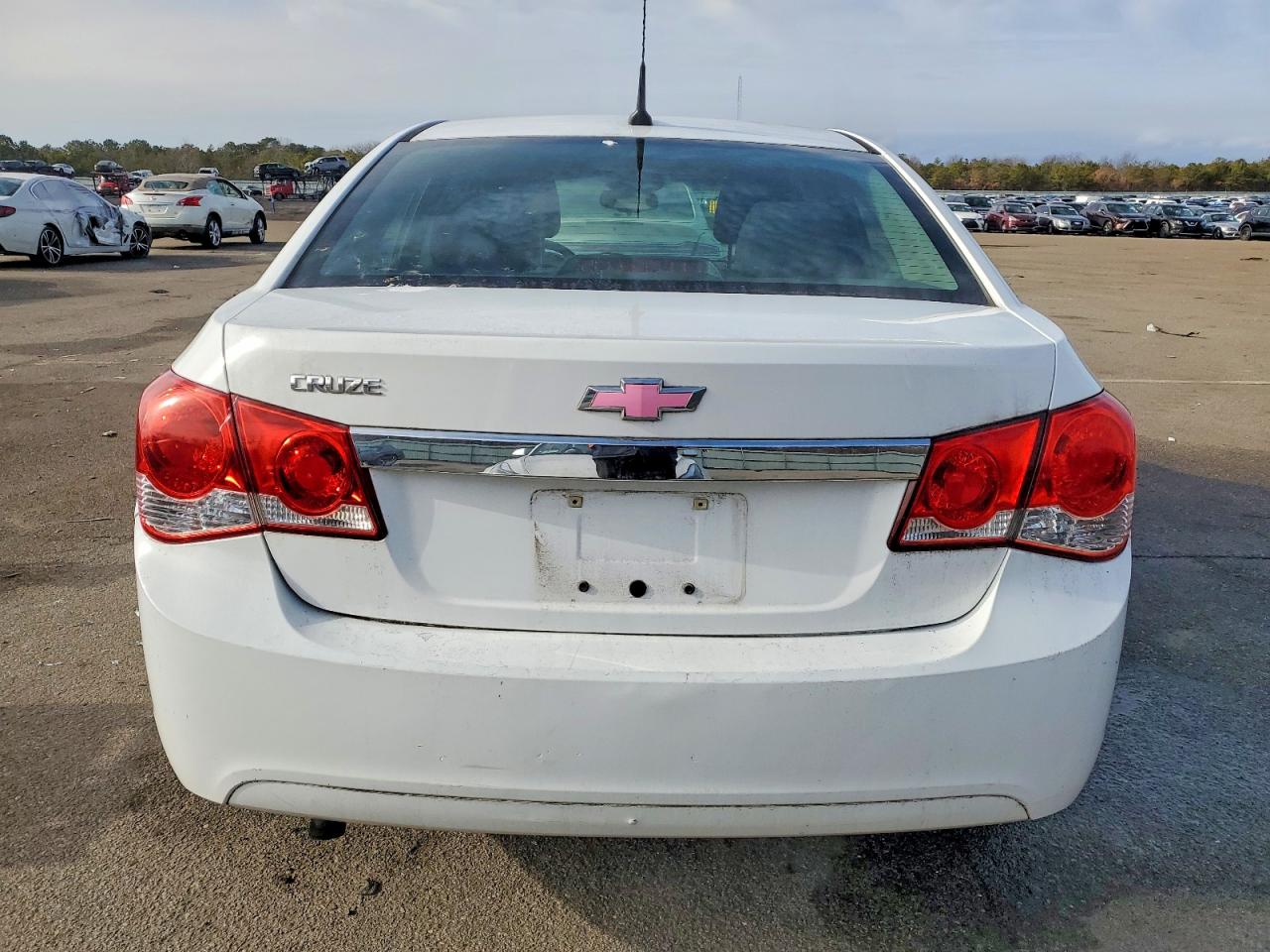2014 CHEVROLET CRUZE LS photo 6