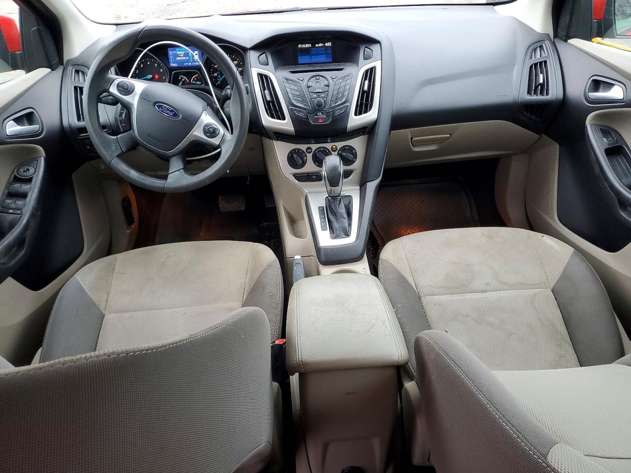2014 FORD FOCUS SE photo 8