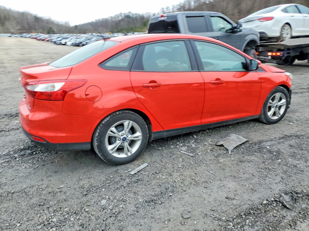 2014 FORD FOCUS SE photo 3