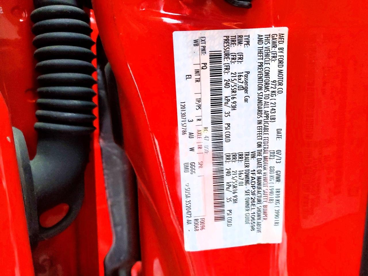 2014 FORD FOCUS SE photo 12