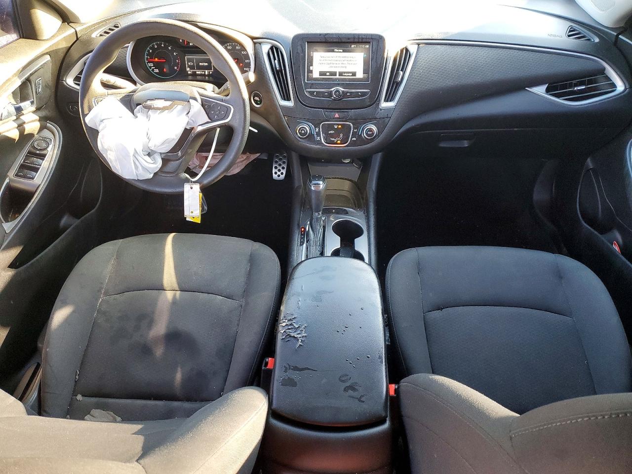 2017 CHEVROLET MALIBU LS photo 8