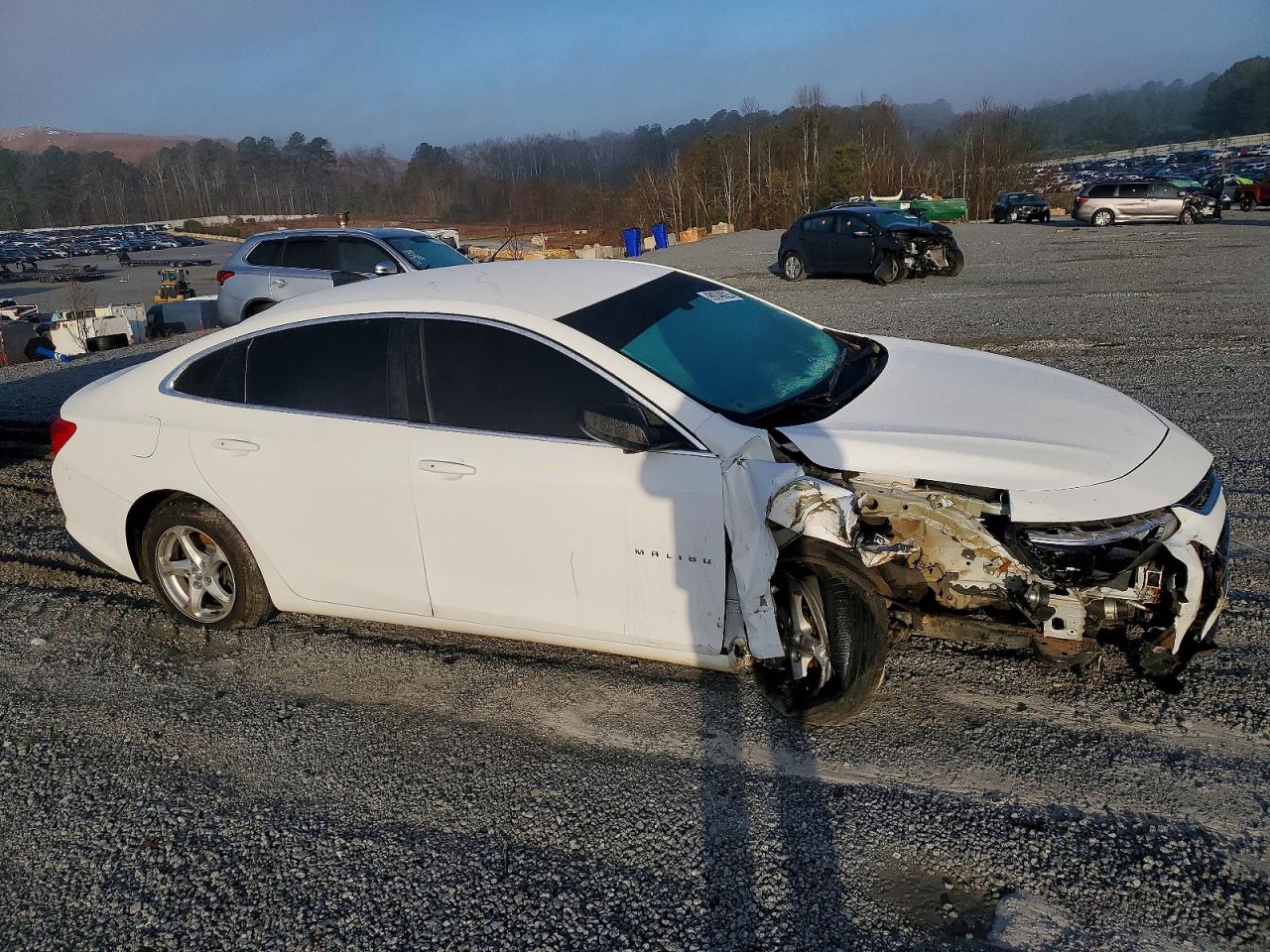 2017 CHEVROLET MALIBU LS photo 4