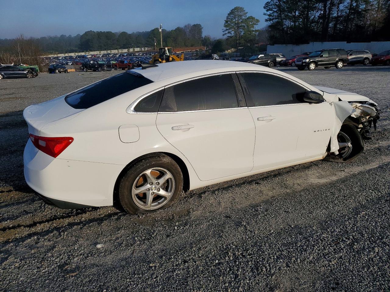 2017 CHEVROLET MALIBU LS photo 3