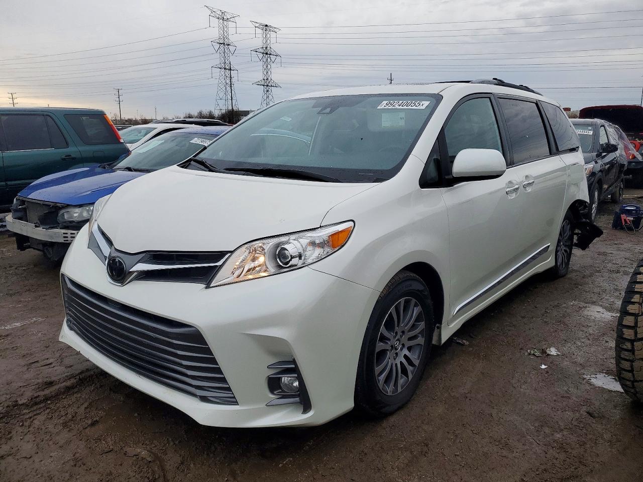 2020 TOYOTA SIENNA