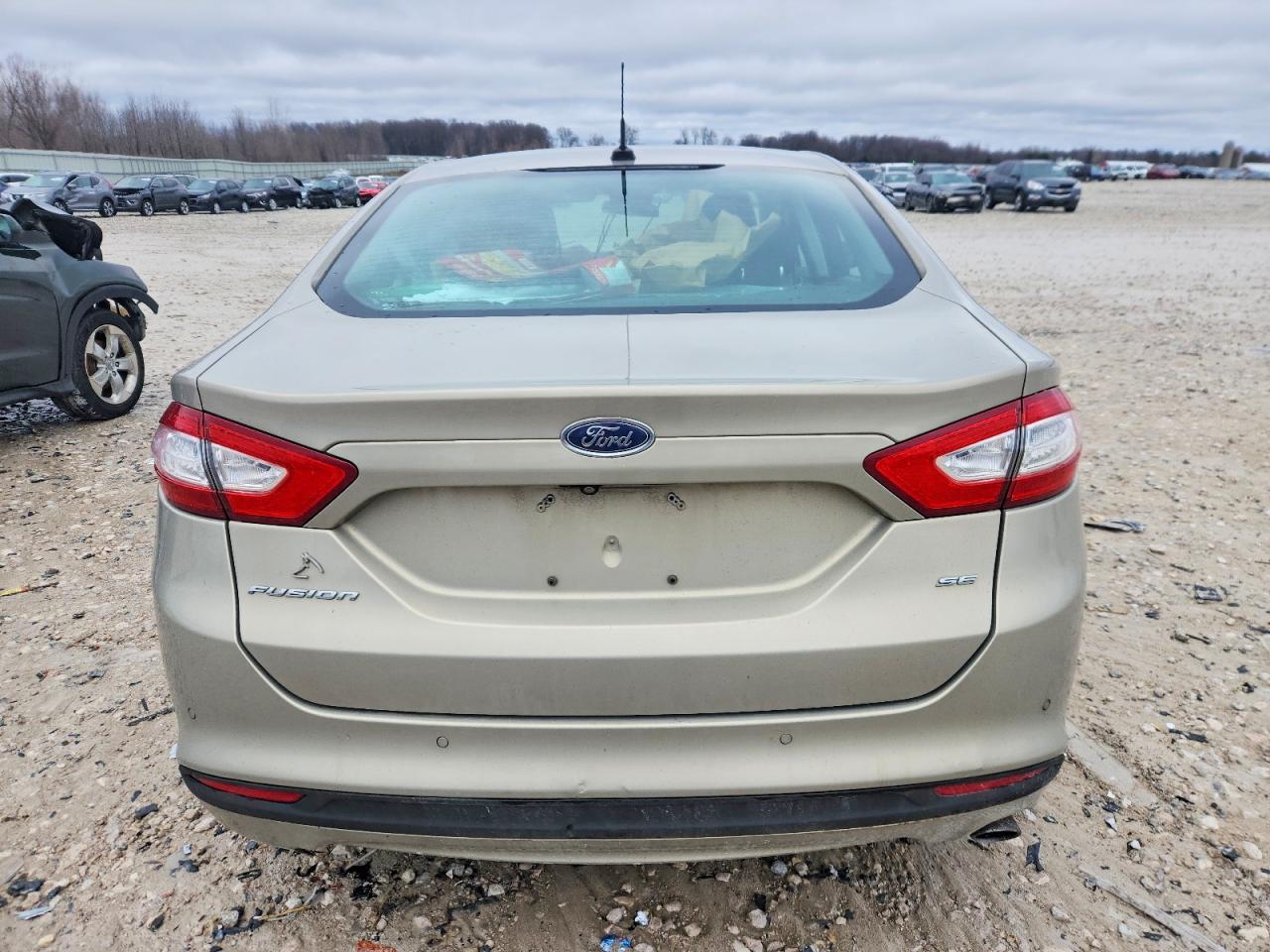 2016 FORD FUSION SE photo 6