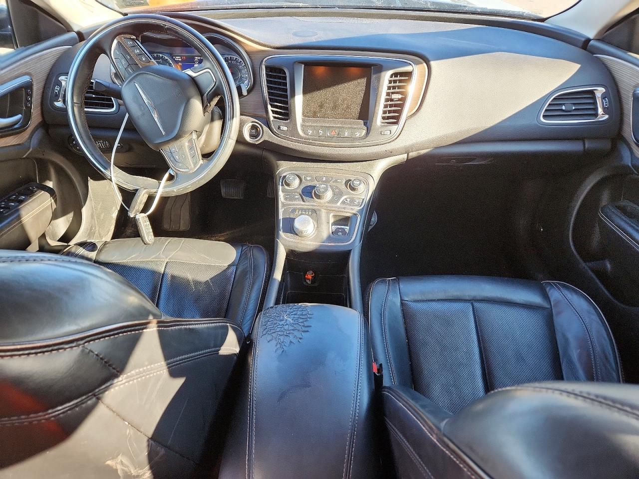 2015 CHRYSLER 200 C photo 8