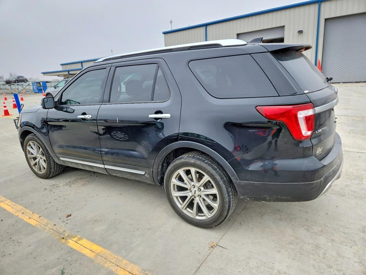 2016 FORD EXPLORER LIMITED photo 2