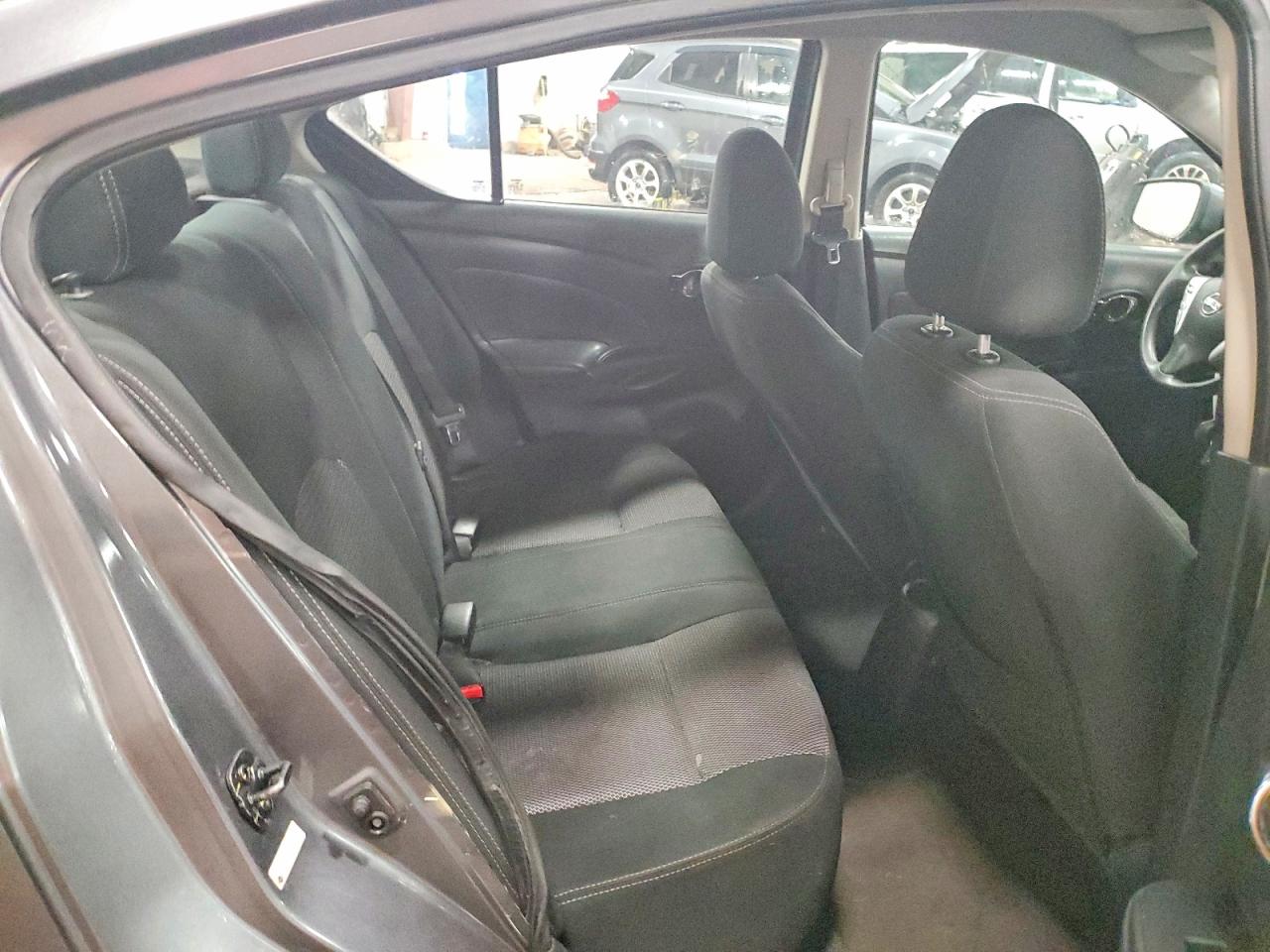 2019 NISSAN VERSA S photo 10