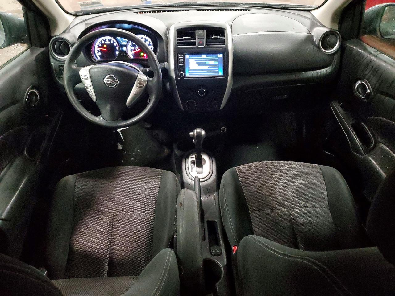 2019 NISSAN VERSA S photo 8
