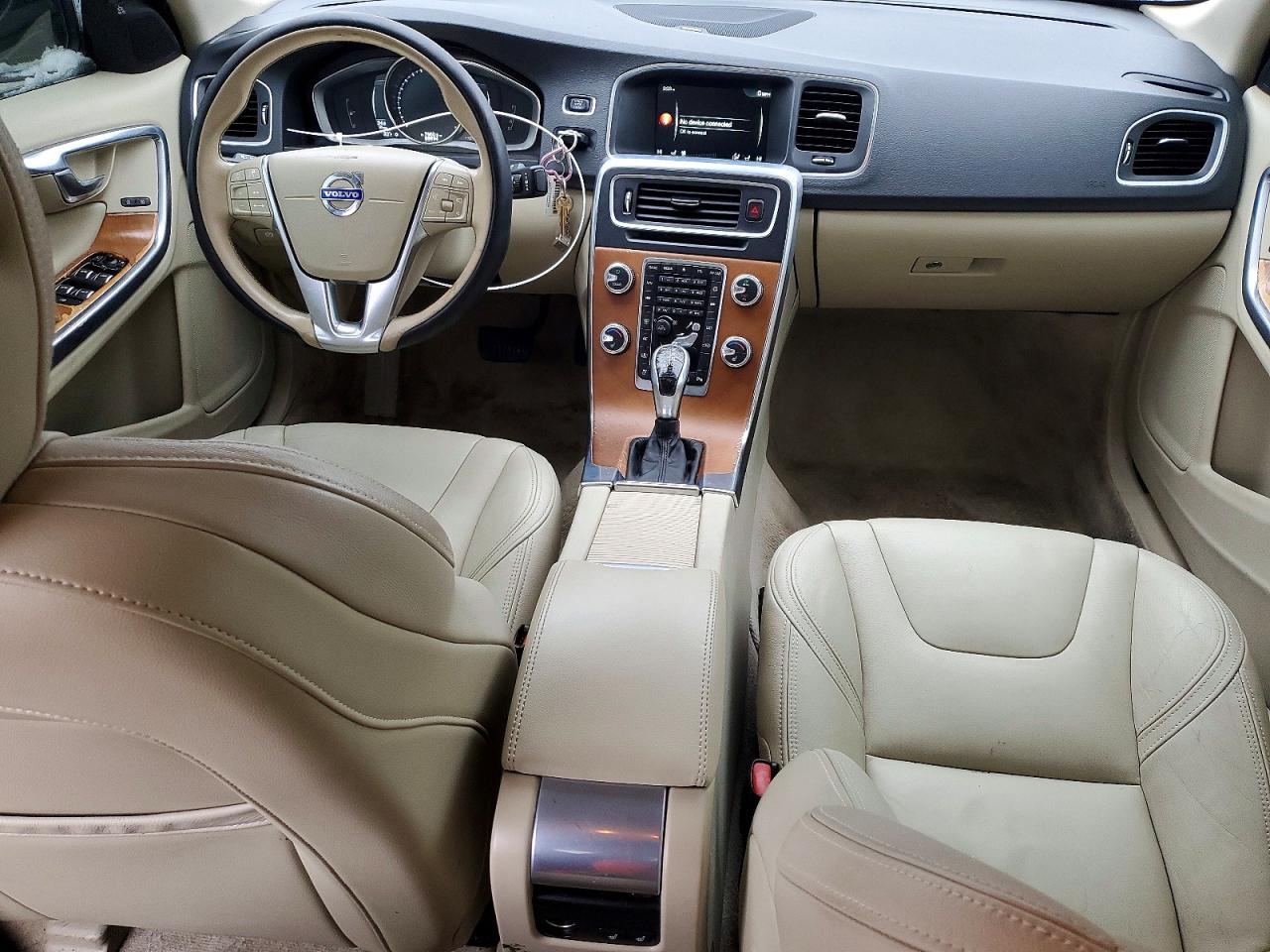 2016 VOLVO S60 PLATINUM photo 8