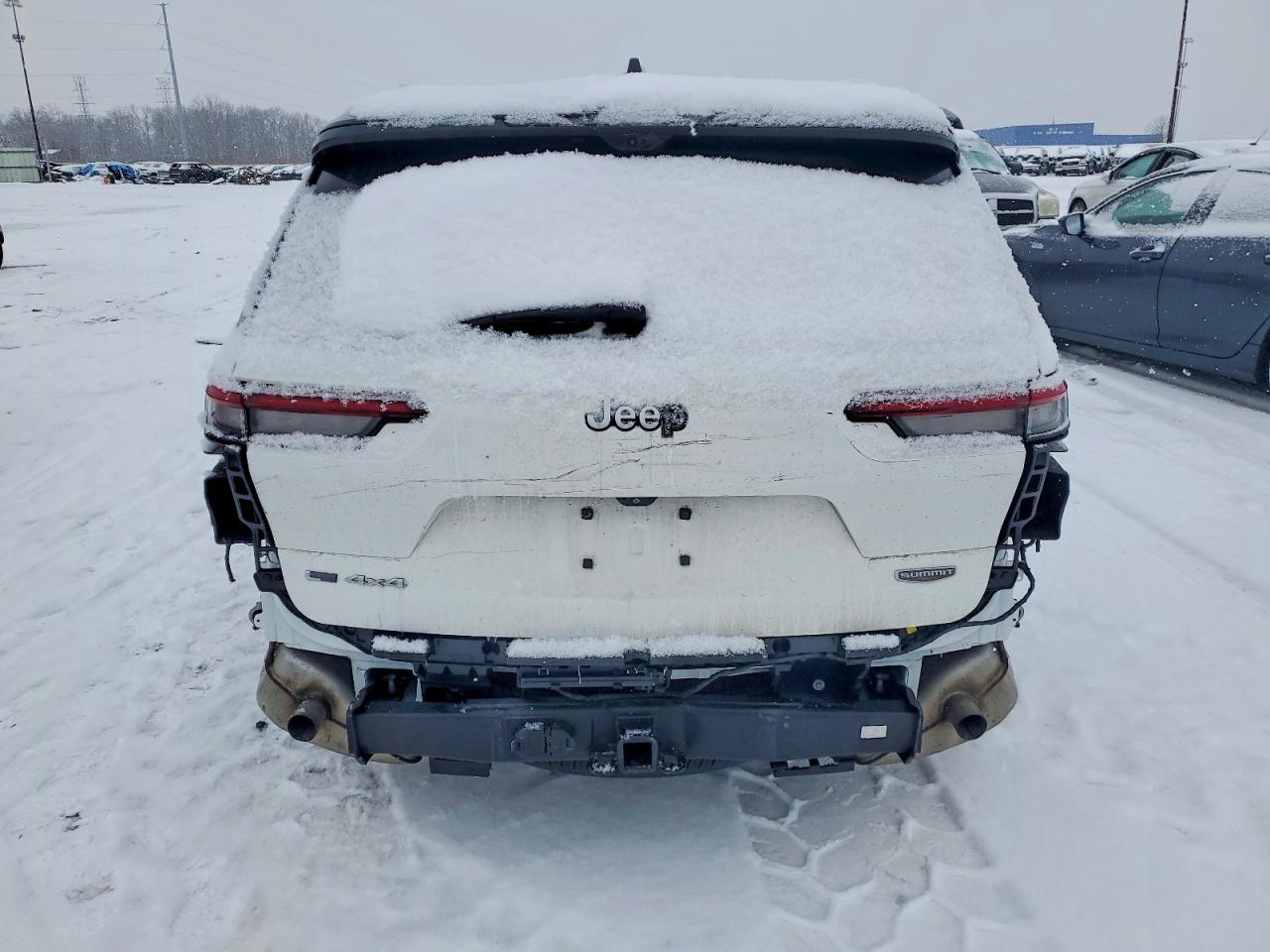 2022 JEEP GRAND CHEROKEE L SUMMIT photo 6