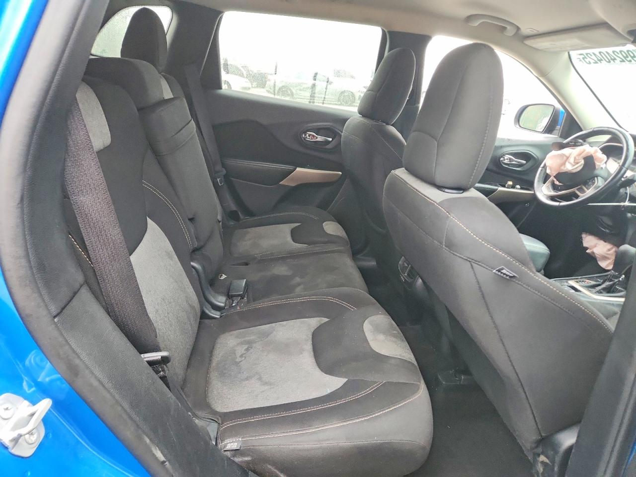 2018 JEEP CHEROKEE LATITUDE photo 10