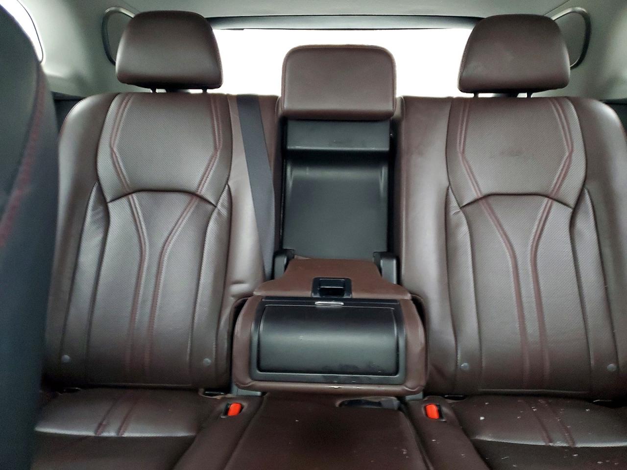 2016 LEXUS RX photo 10