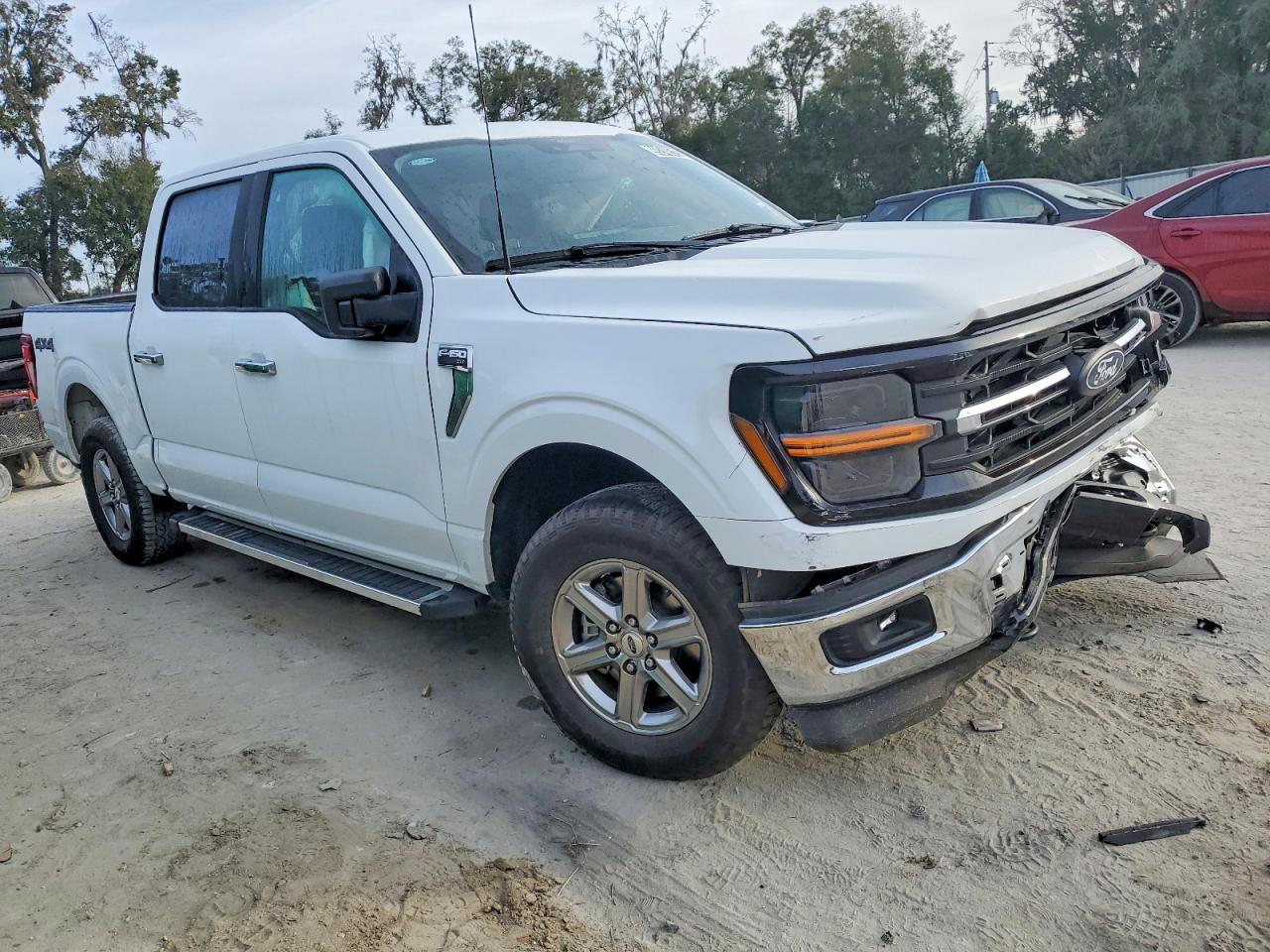 2025 FORD F150 XLT photo 4