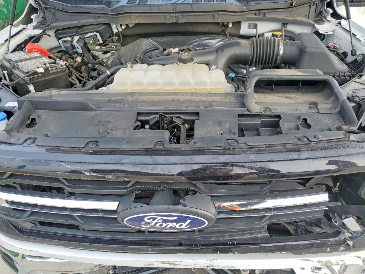 2025 FORD F150 XLT photo 11