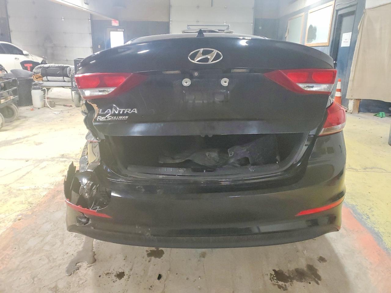 2018 HYUNDAI ELANTRA SEL photo 6