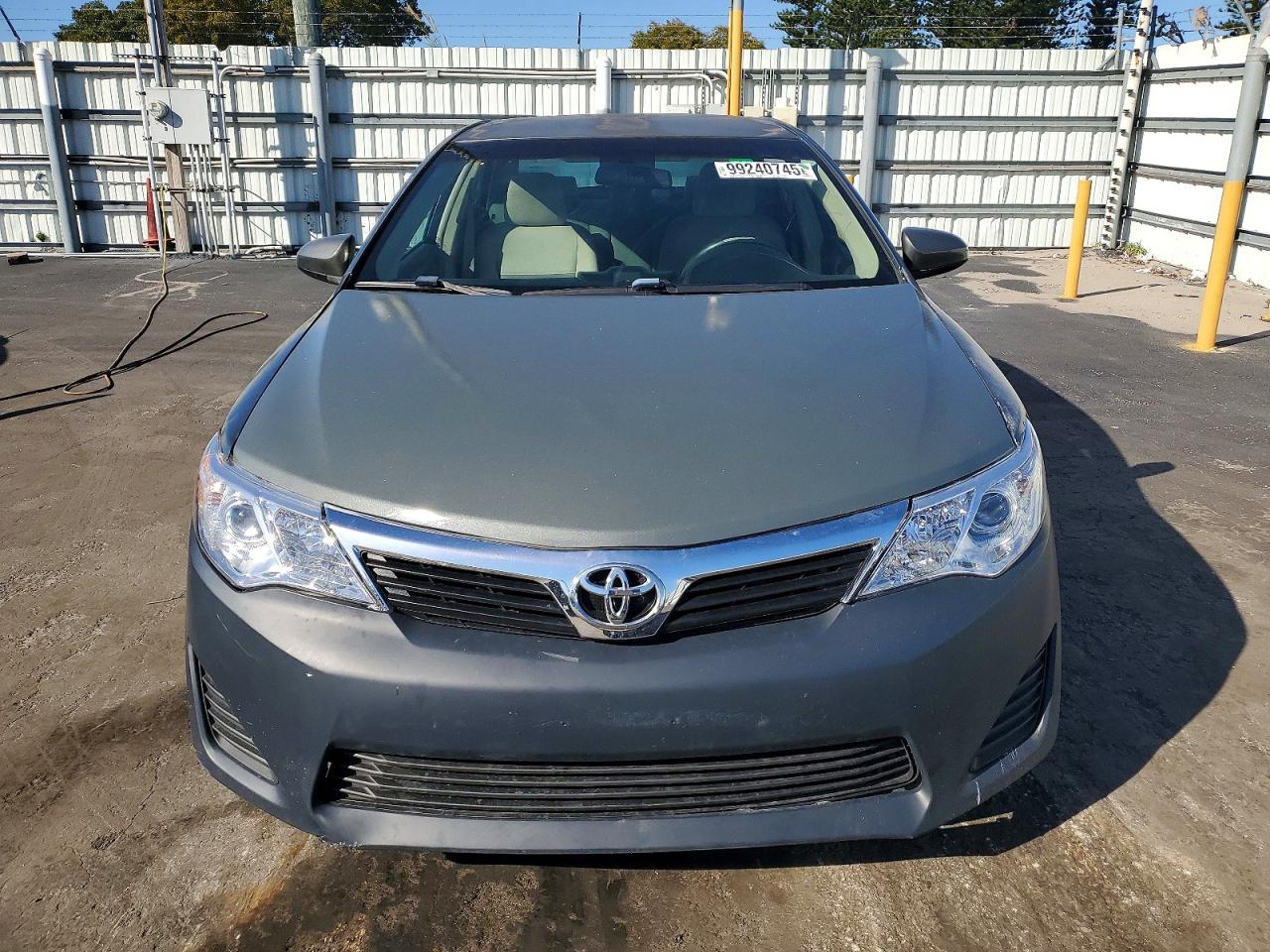 2012 TOYOTA CAMRY BASE photo 5