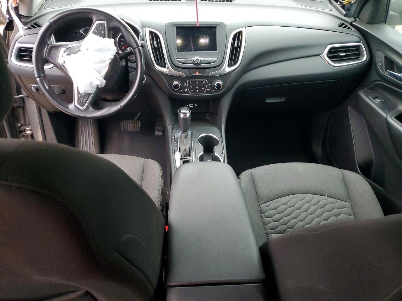 2019 CHEVROLET EQUINOX LT photo 8