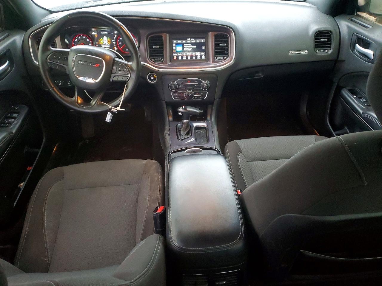 2018 DODGE CHARGER SXT photo 8