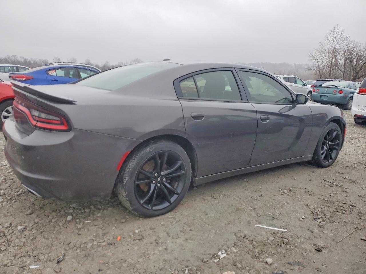 2018 DODGE CHARGER SXT photo 3