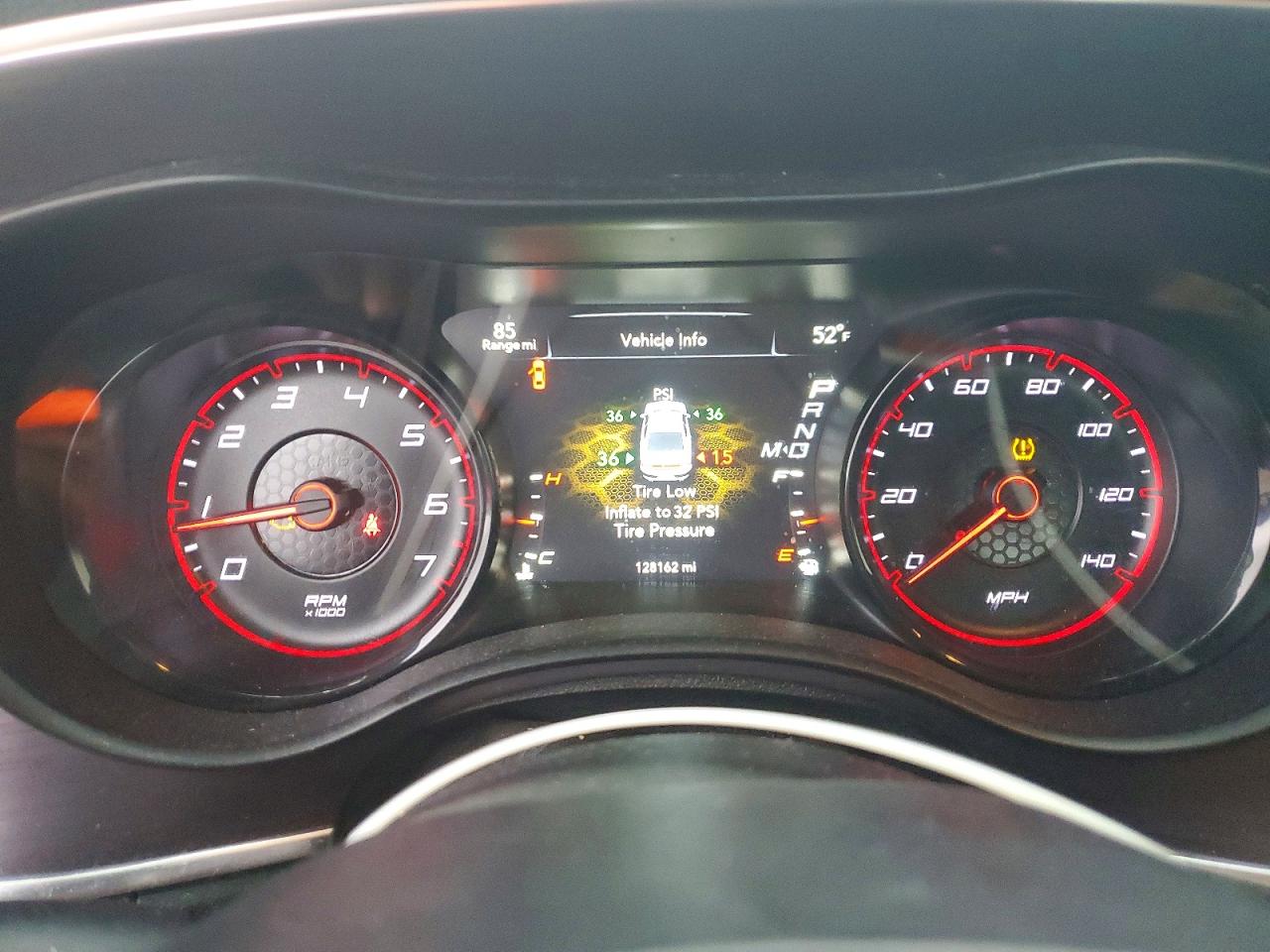 2018 DODGE CHARGER SXT photo 9