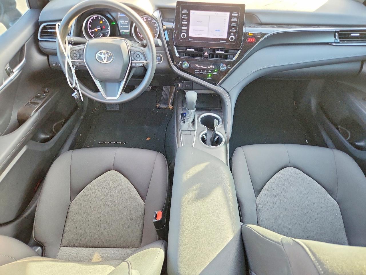 2024 TOYOTA CAMRY LE photo 8