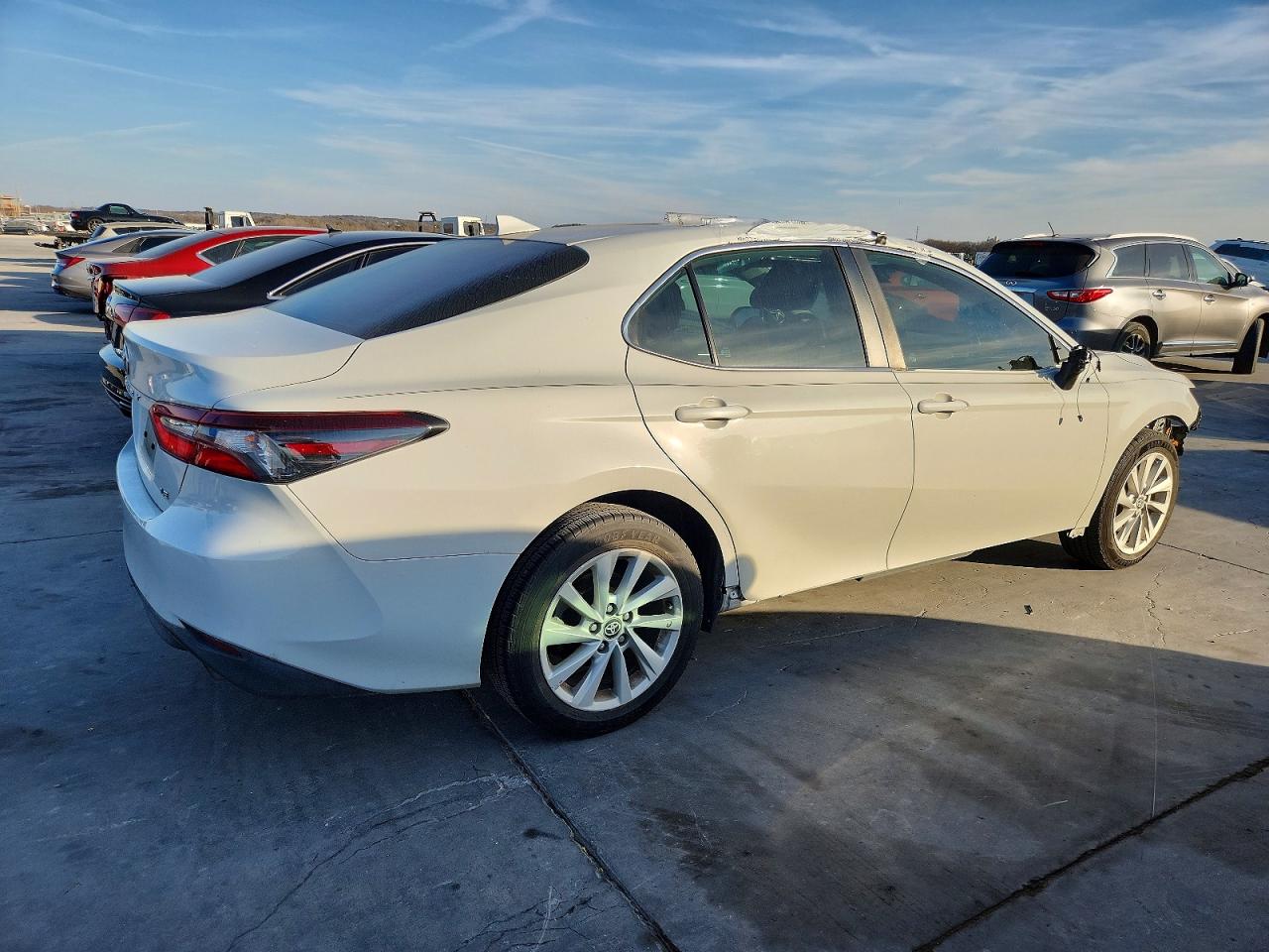 2024 TOYOTA CAMRY LE photo 3