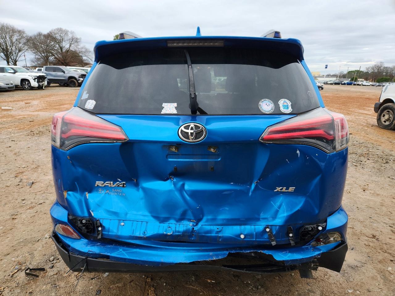 2018 TOYOTA RAV4 ADVENTURE photo 6
