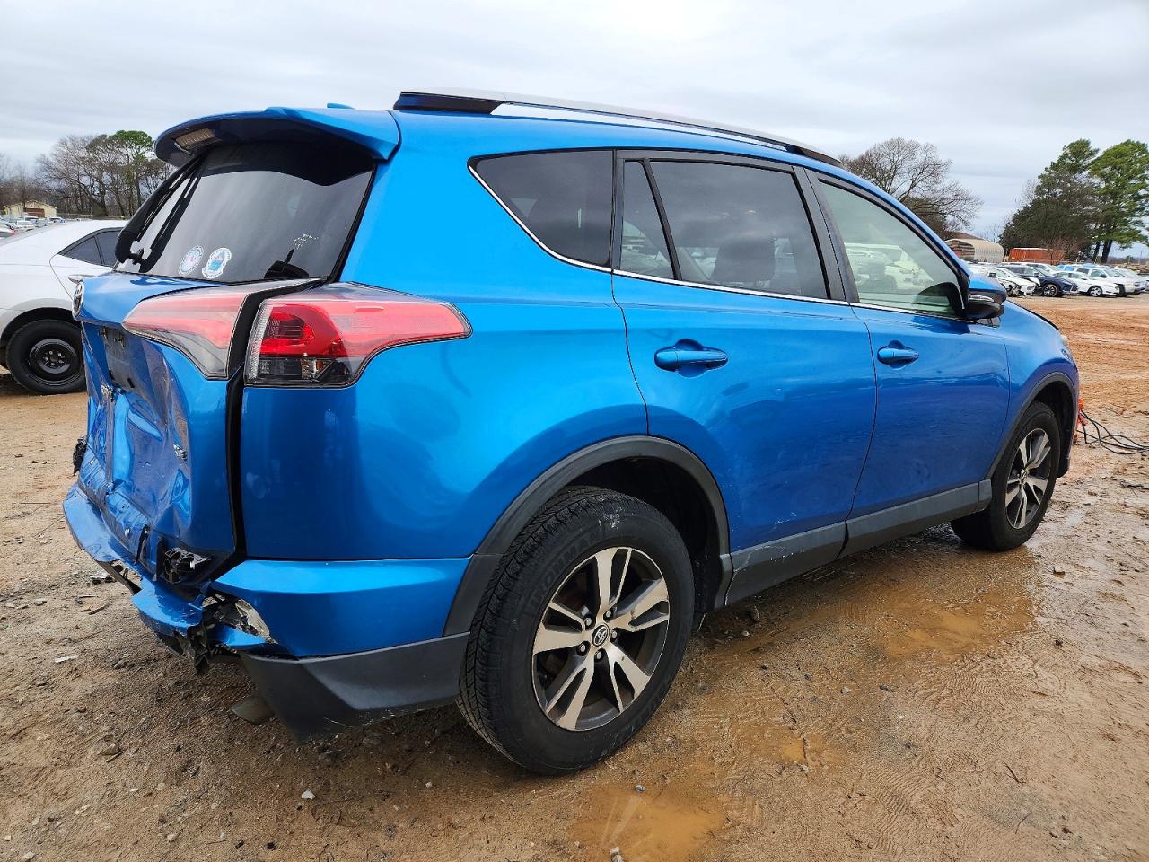 2018 TOYOTA RAV4 ADVENTURE photo 3