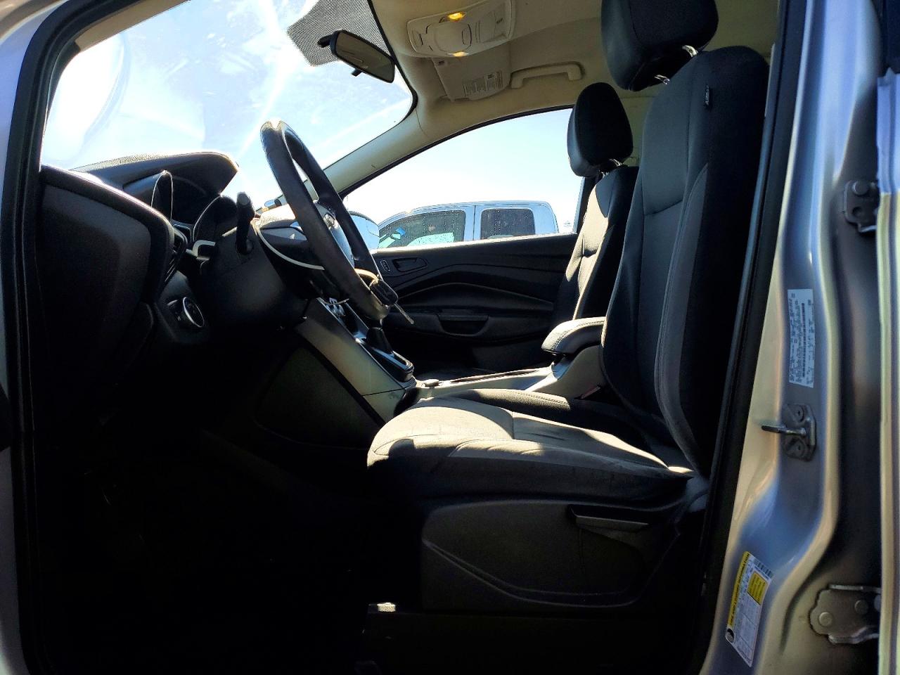 2015 FORD ESCAPE S photo 7