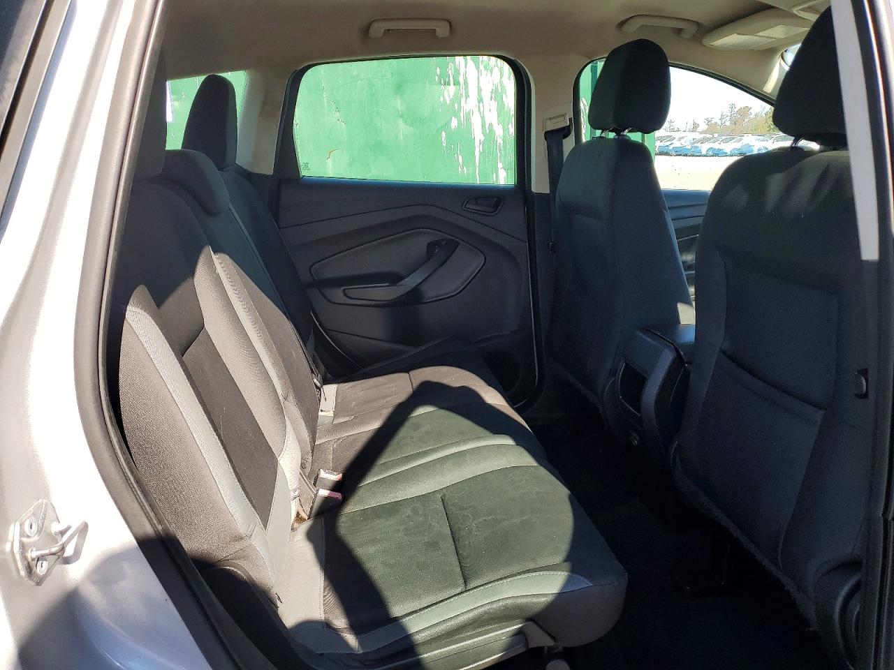 2015 FORD ESCAPE S photo 11
