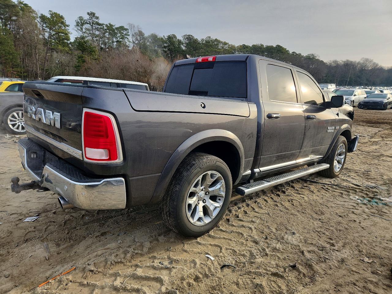 2016 RAM 1500 LONGHORN photo 3