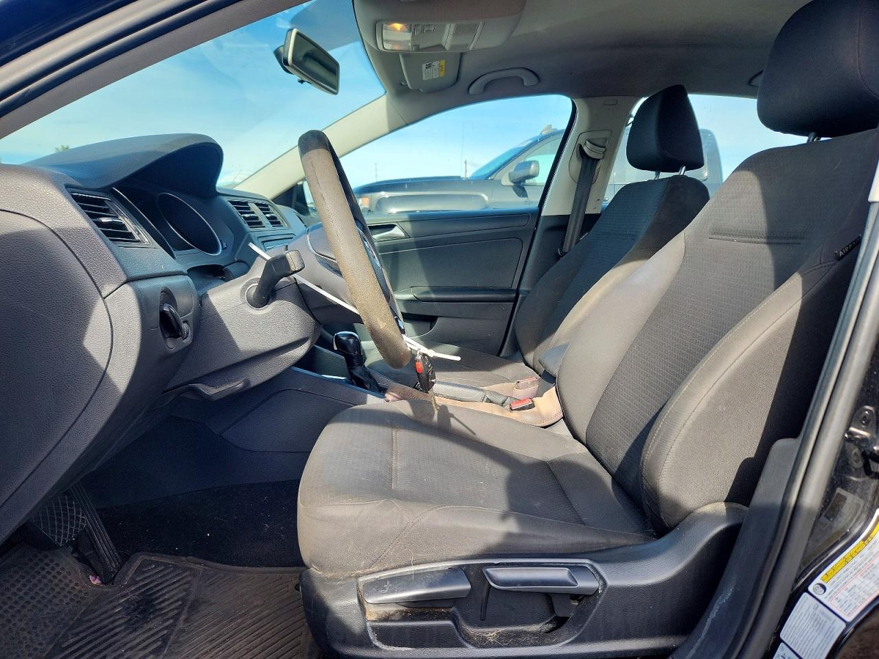 2015 VOLKSWAGEN JETTA BASE photo 7