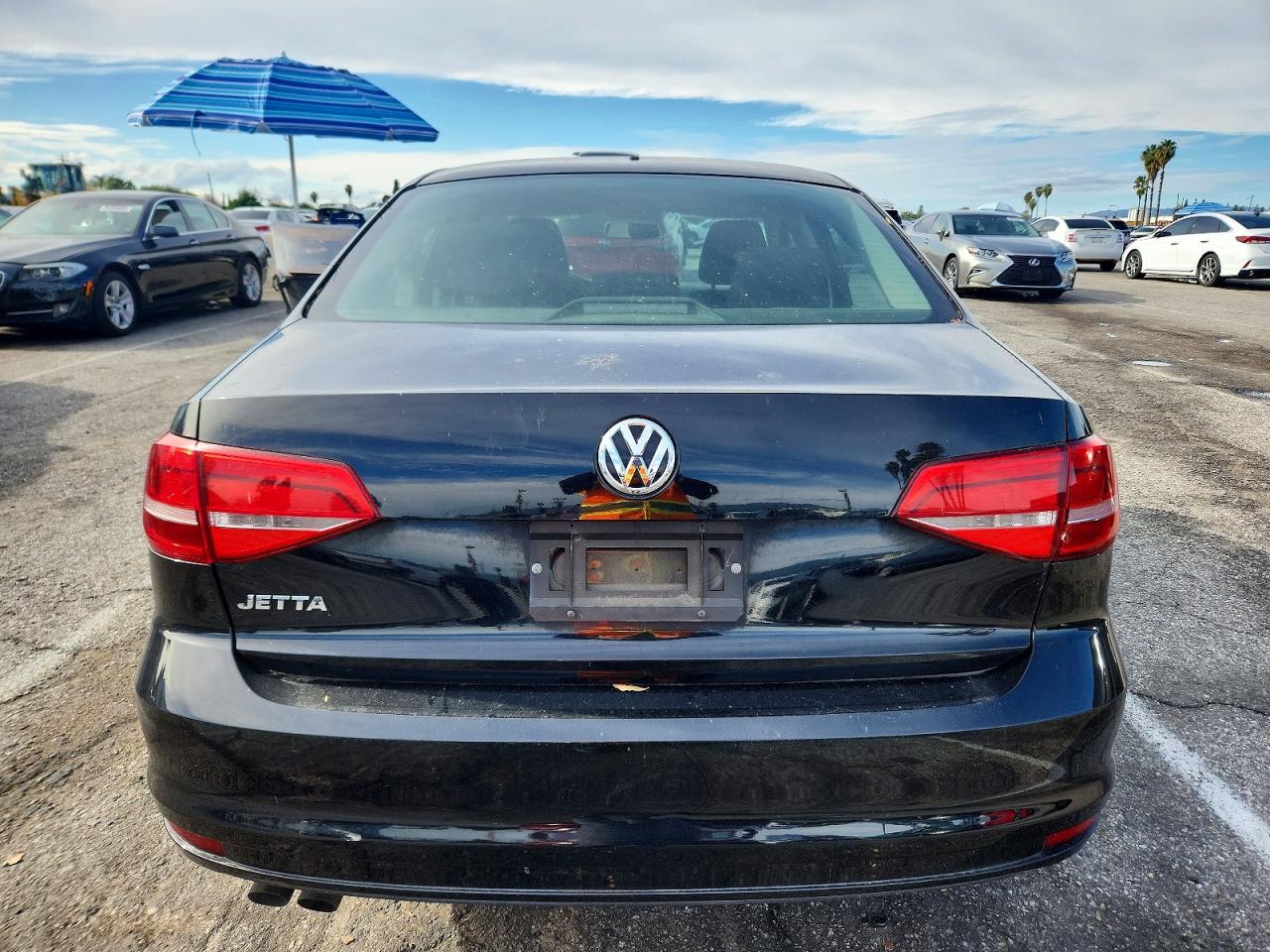 2015 VOLKSWAGEN JETTA BASE photo 6