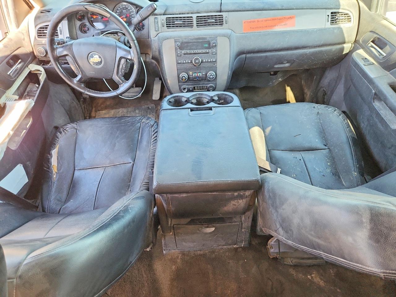 2010 CHEVROLET SUBURBAN K1500 LS photo 8
