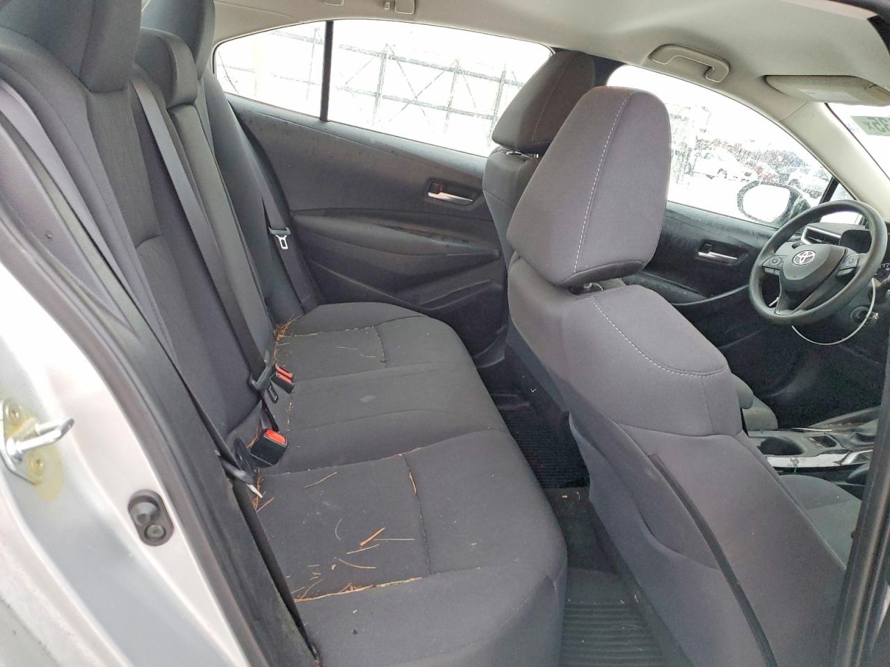 2020 TOYOTA COROLLA LE photo 19