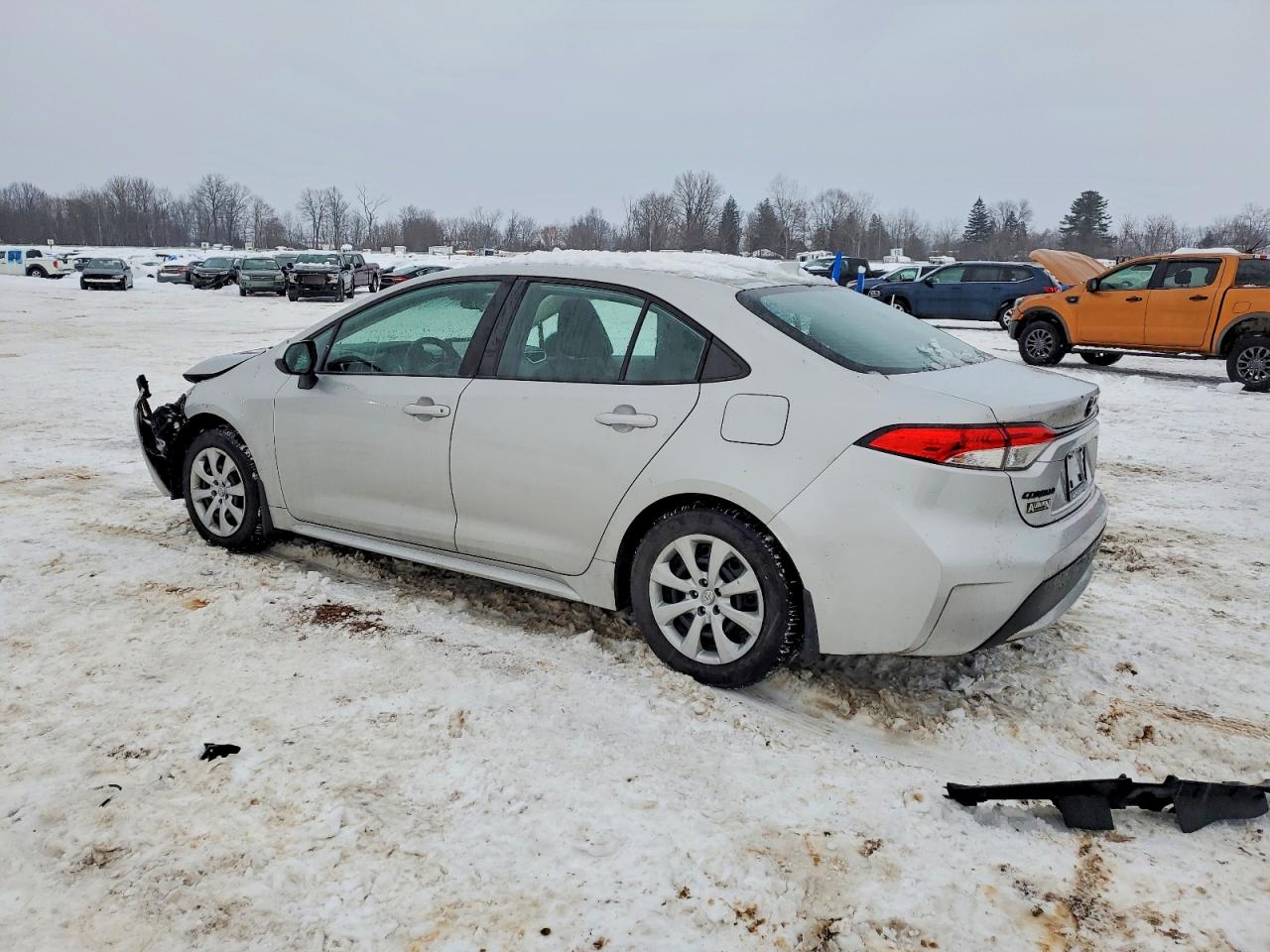 2020 TOYOTA COROLLA LE photo 3